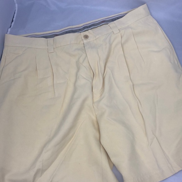 Tommy Bahama Mens Silk Shorts 